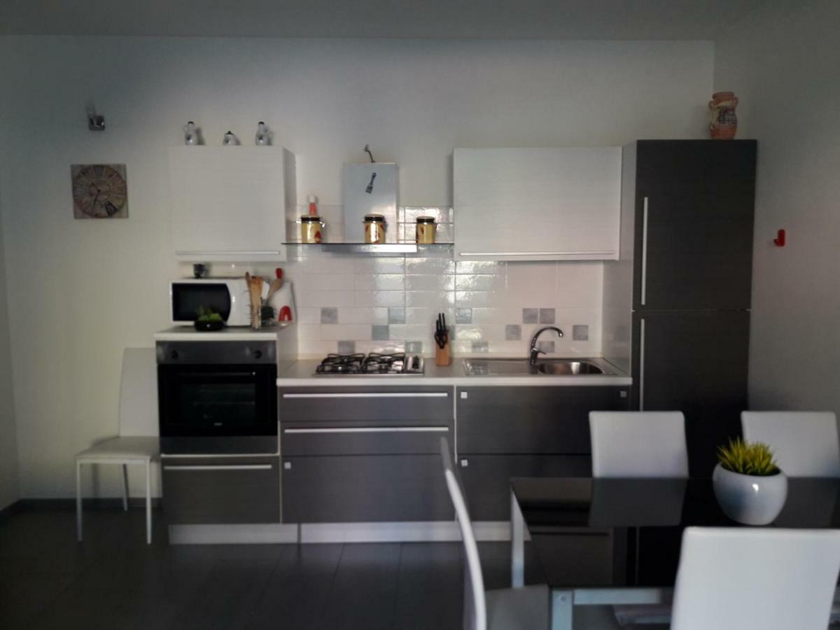 Lucrezia Apartment Валледория Экстерьер фото